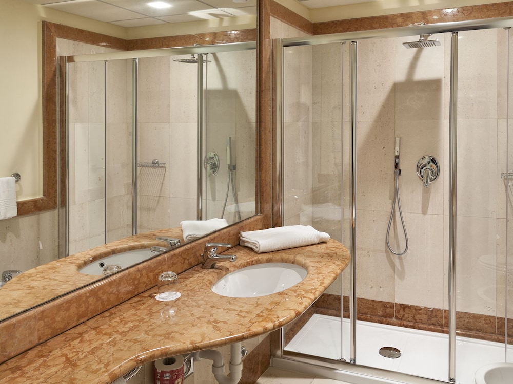 Mercure Villa Romanazzi Carducci 76/76