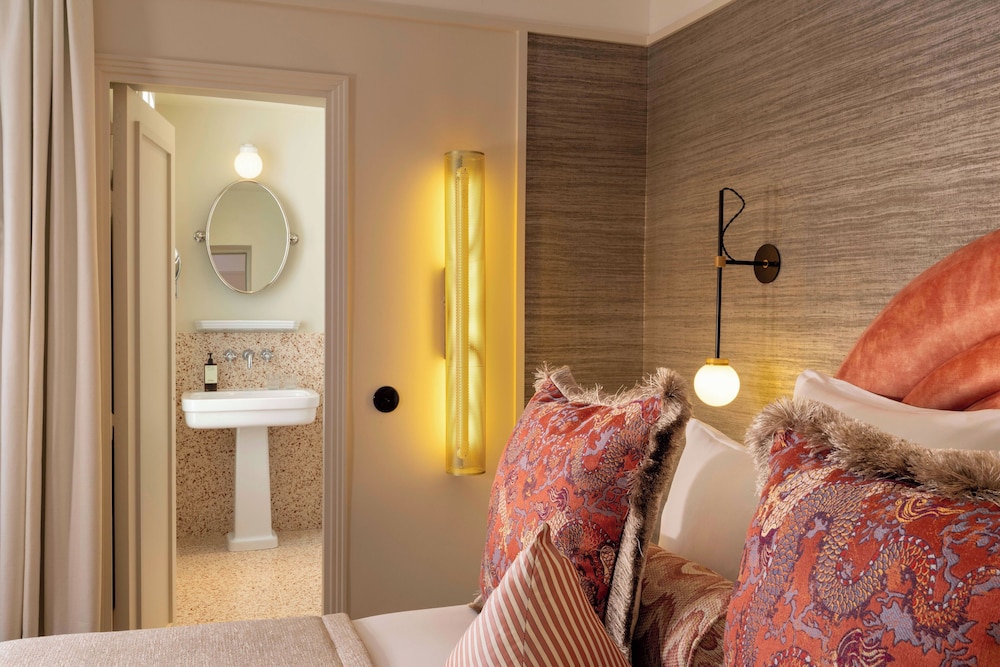 Hotel l'Inattendu 24/57