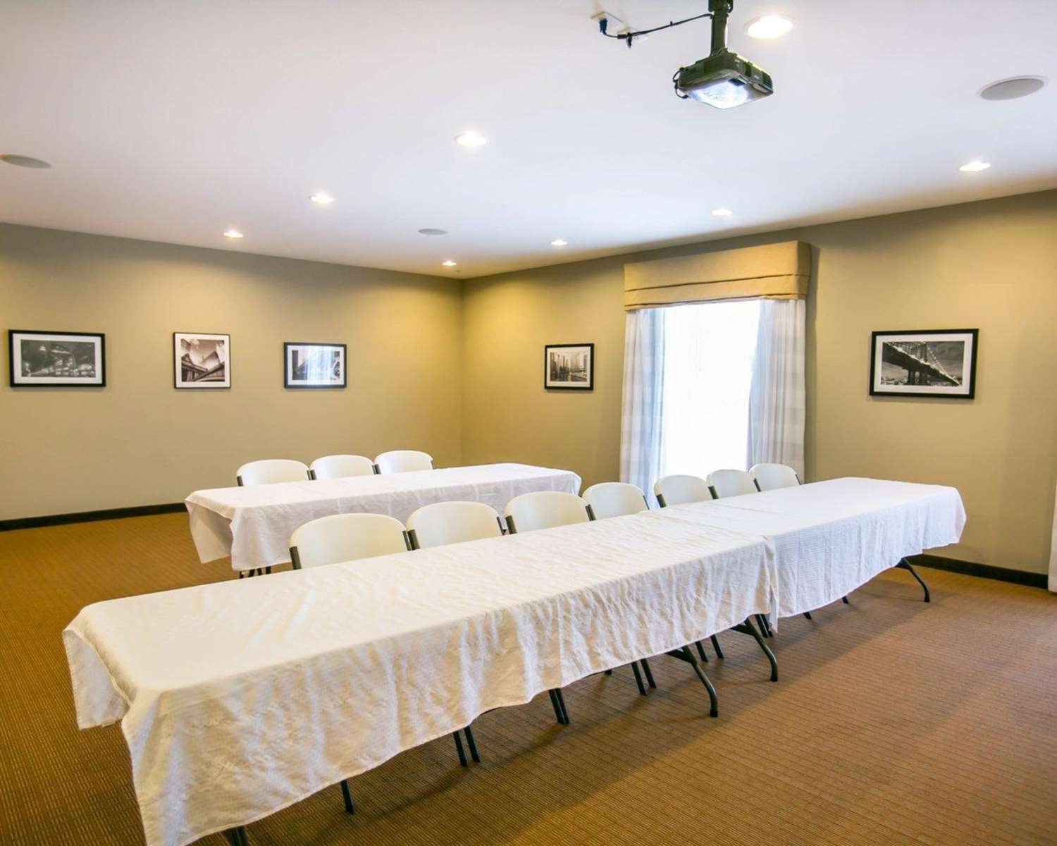 Sleep Inn & Suites Austin North-Pflugerville 11/52
