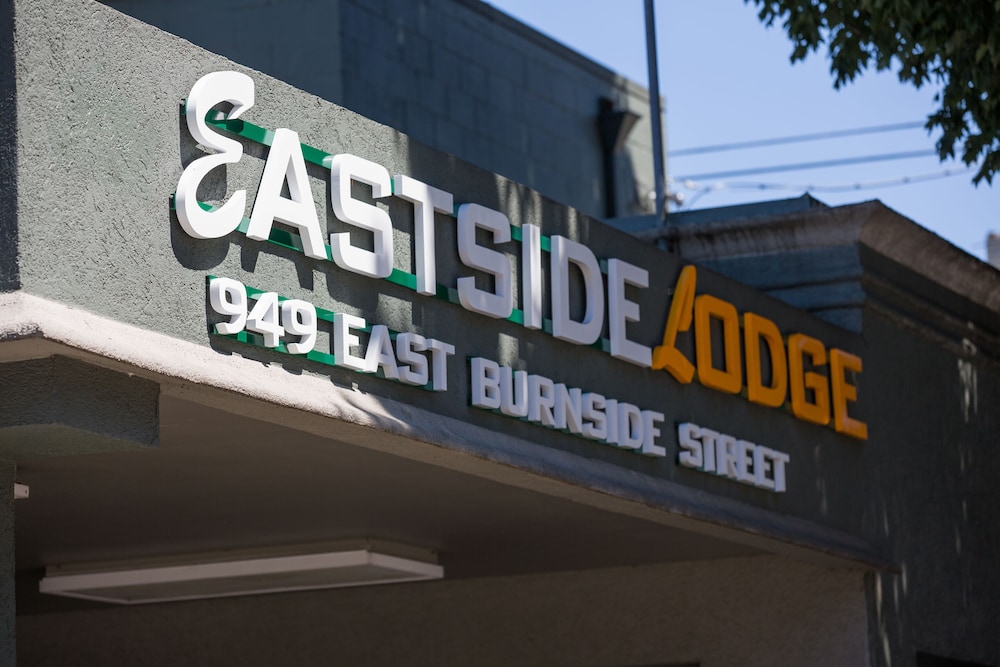 Eastside Lodge 4/60