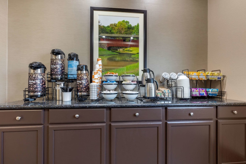 Comfort Inn & Suites North Little Rock McCain Mall 30/38