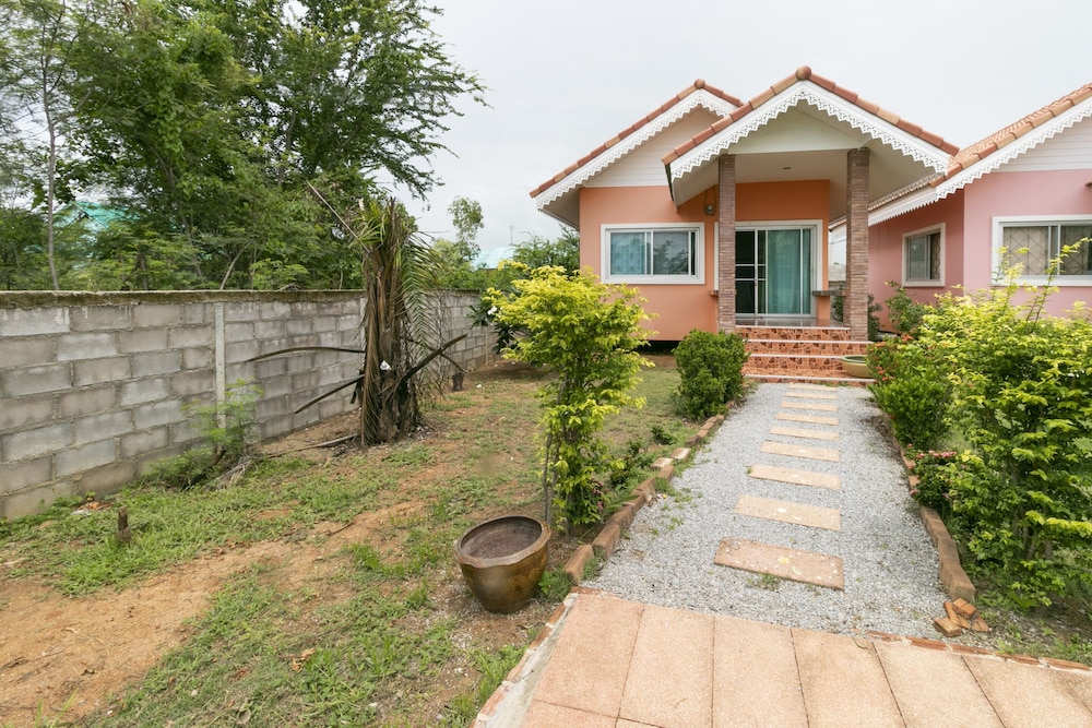 Sansuk Resort 38/45