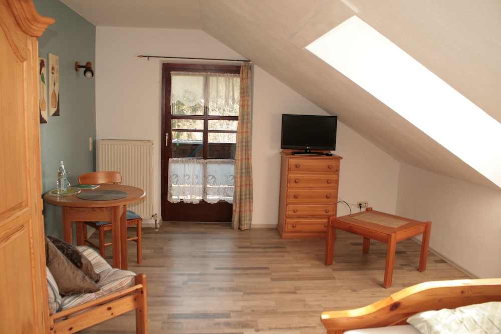 Waldpension Jagerstüberl 24/50