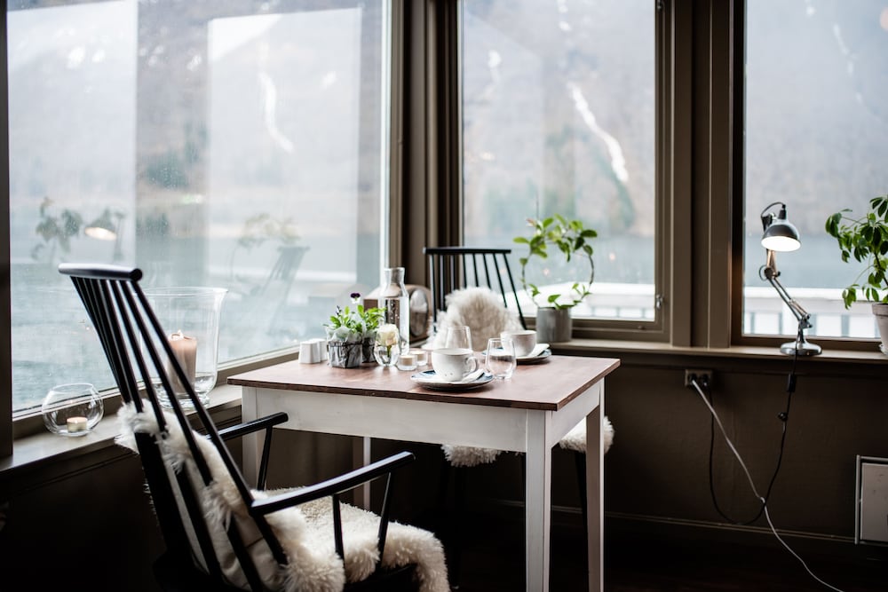 Fjaerland Fjordstove Hotell 51/63