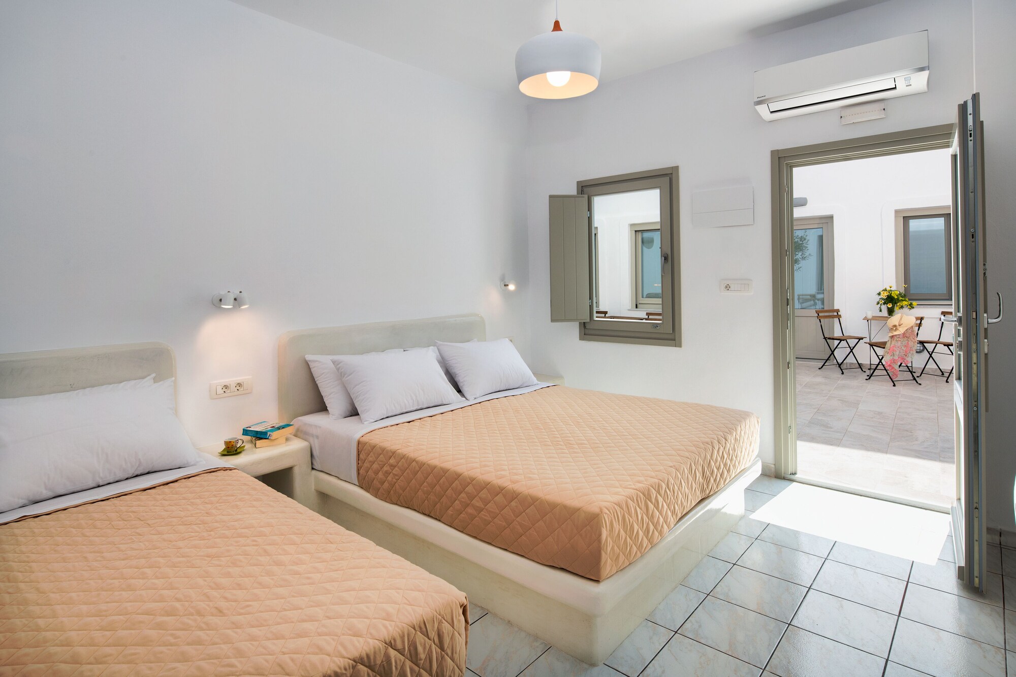 ROOM, TRIPLE
