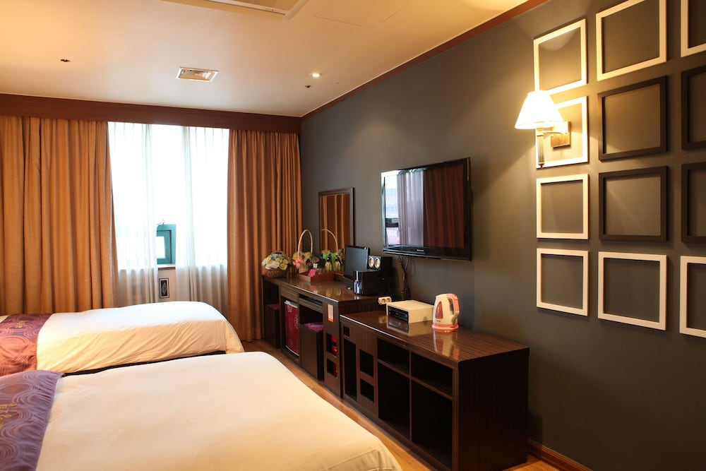 King Hotel 24/42
