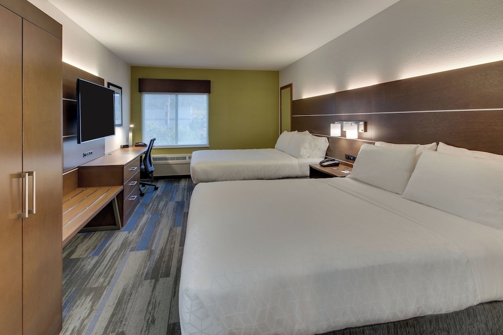 Holiday Inn Express Fishkill-Mid Hudson Valley 36/71