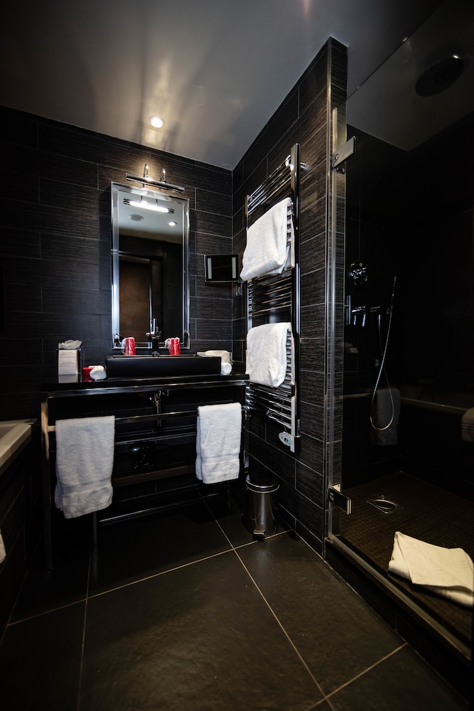Avenue Lodge Hotel 48/50