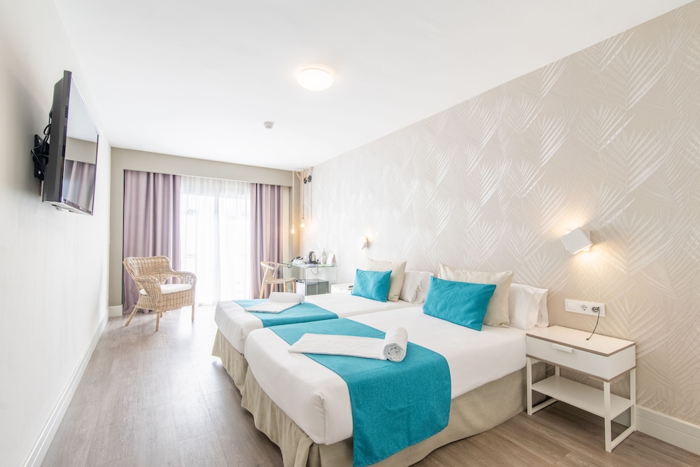 Ereza Mar - Adults Only 16/75