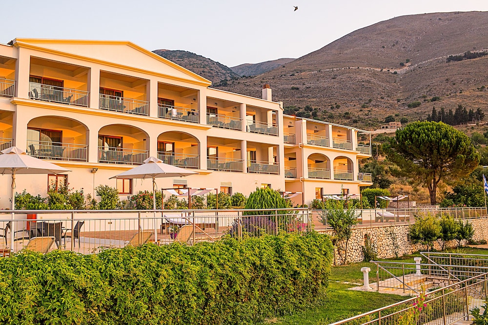 Odyssey Hotel 3/50