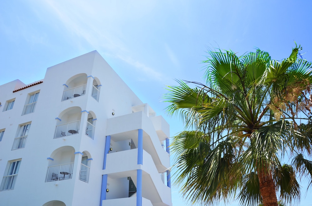 Aparthotel Vibra San Marino in SANT JOSEP DE SA TALAIA