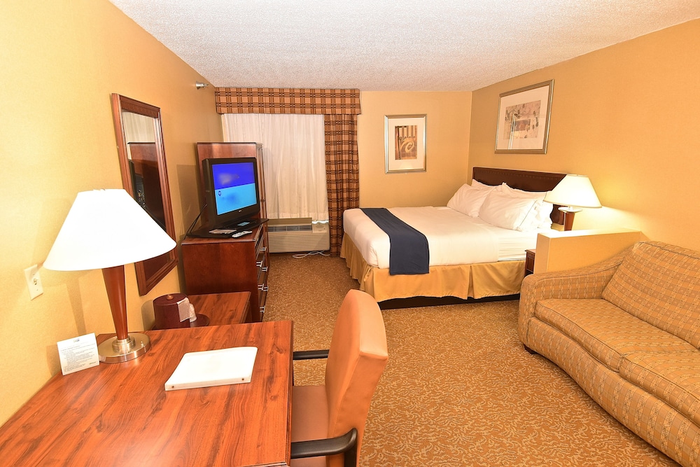 Holiday Inn Express Suites St Louis West Fenton 28/65