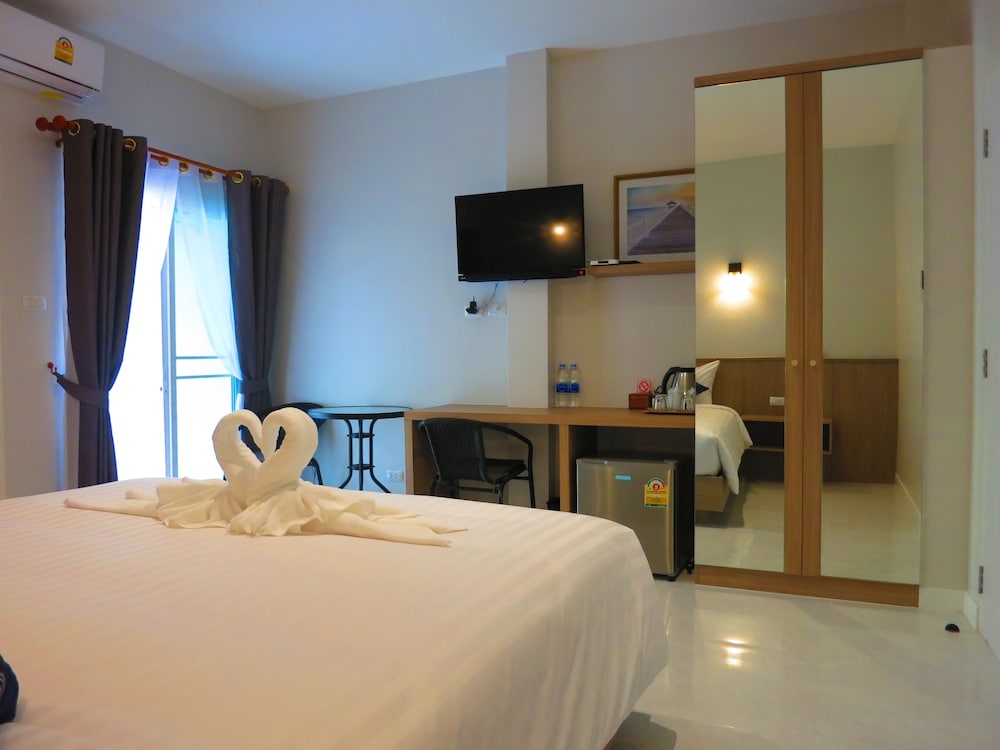Winrisa Place 15/40