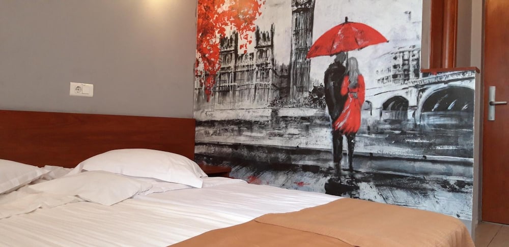 City Hotel 17/50