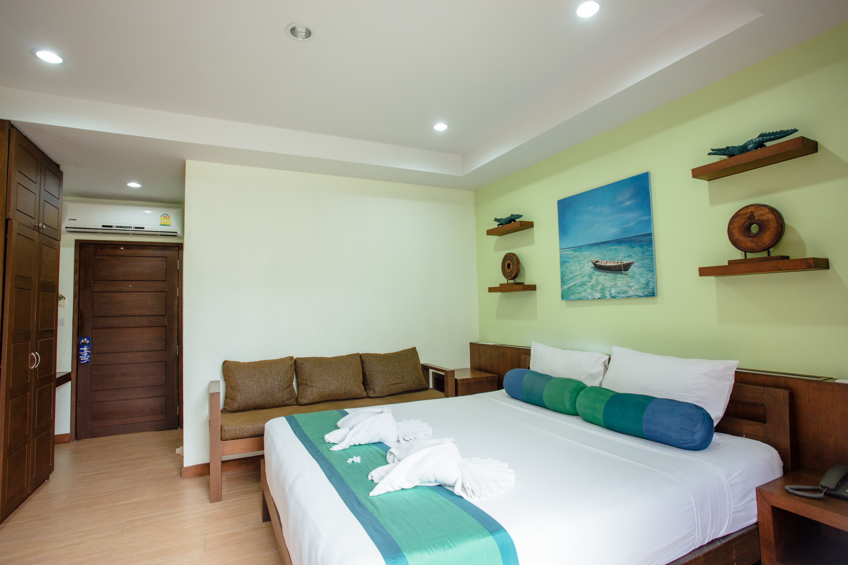 Ark Bar Beach Resort 41/64