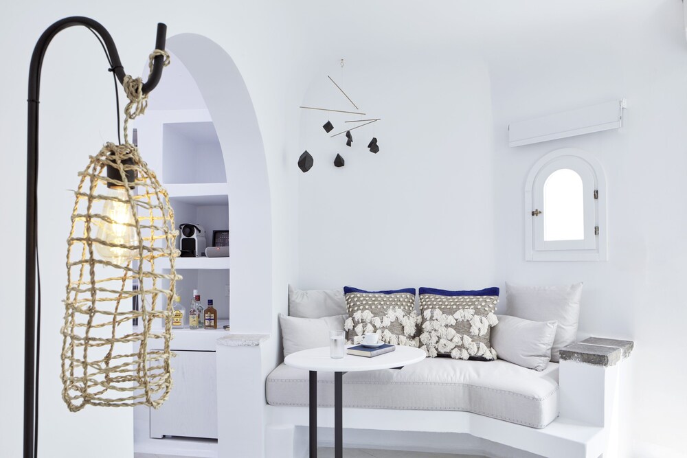 Cosmopolitan Suites - Adults Only 34/50