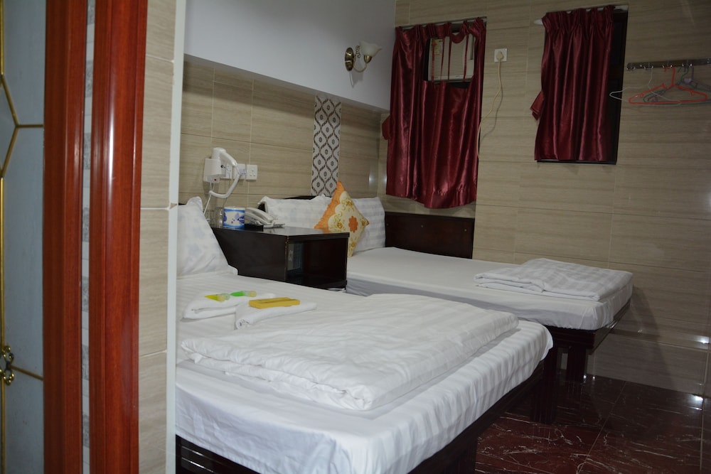 Everest Guest House 53/64