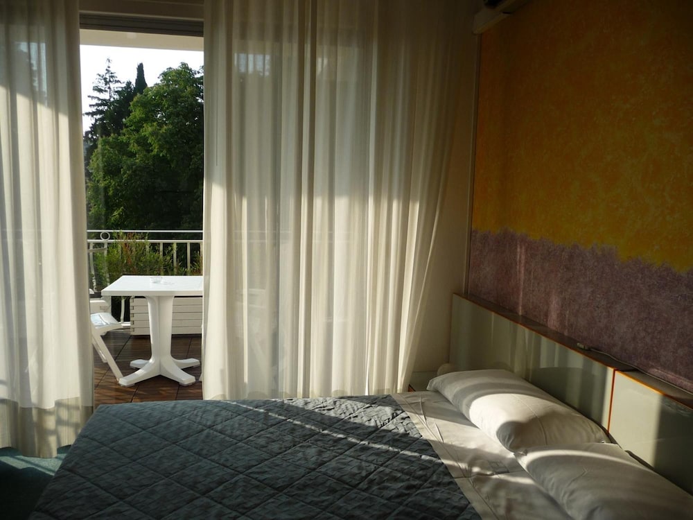 Hotel Luna 50/50