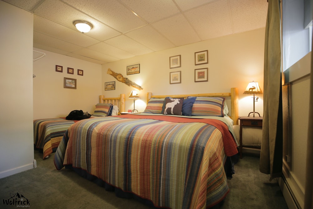 Jewel Lake Bed Breakfast 16/50