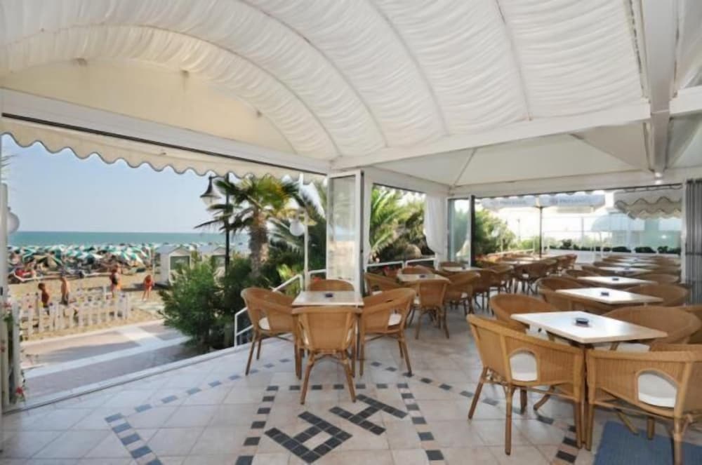 Hotel Ariston 36/50