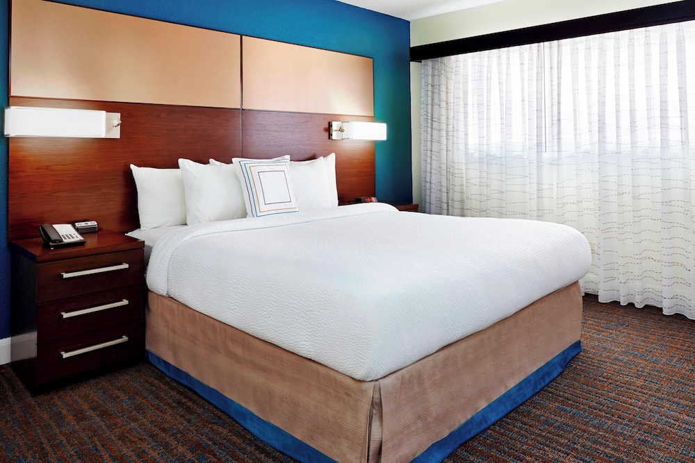 Residence Inn Houston Galleria 8/46