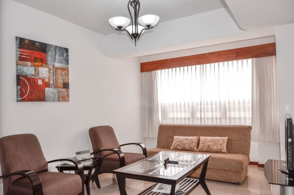 Suites Jardin Imperial 39/63