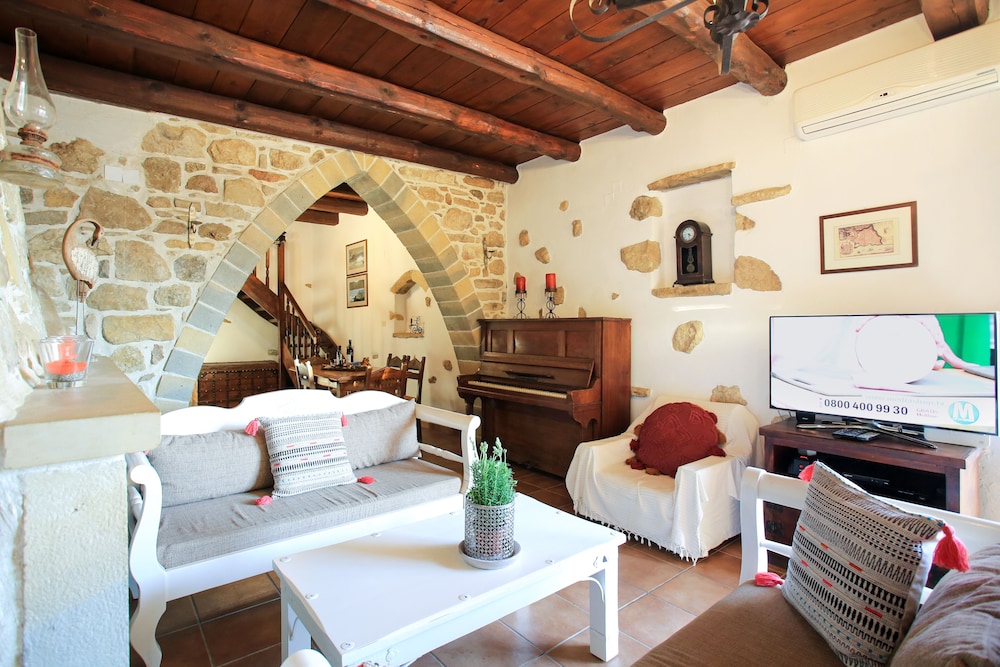 Villa Kamilari 35/48