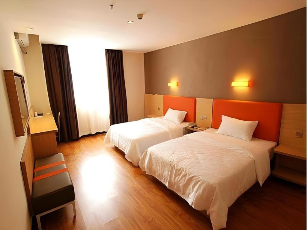 7 Days Inn Guilin Central Plaza 5/50