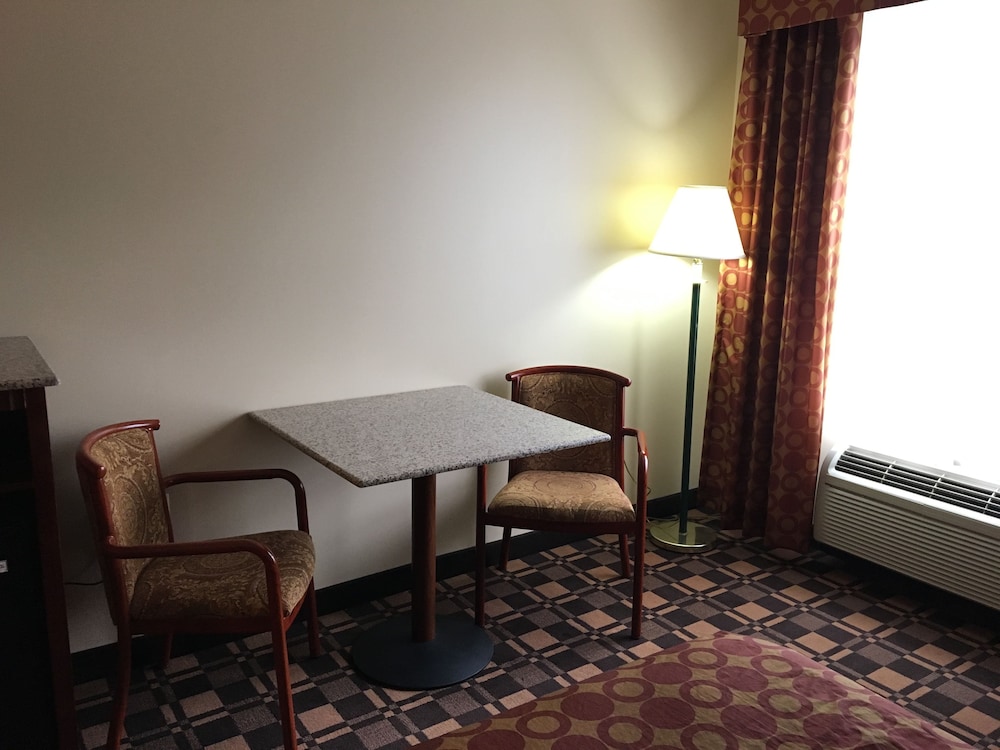 Cabot Inn and Suites 29/50