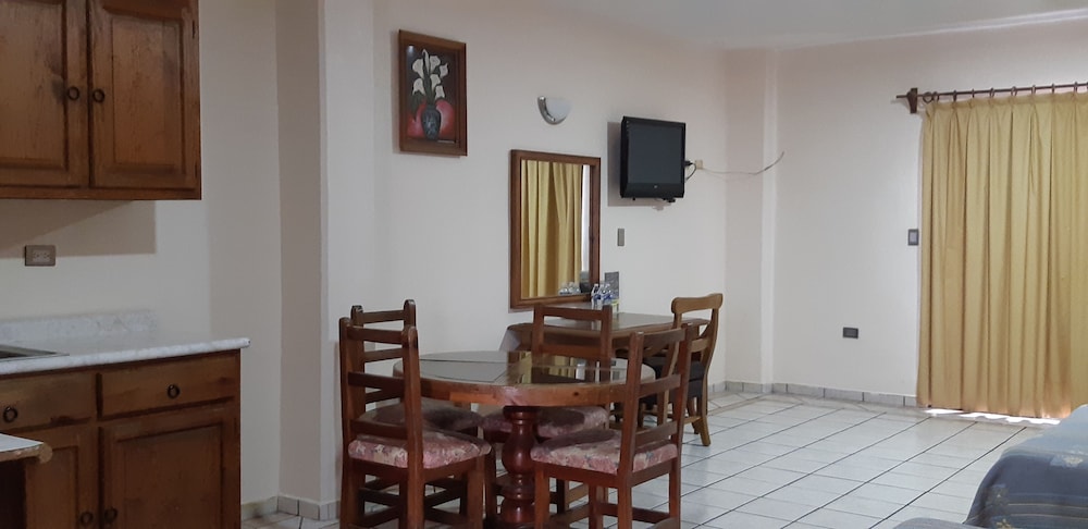 Hotel Las Fuentes 54/64