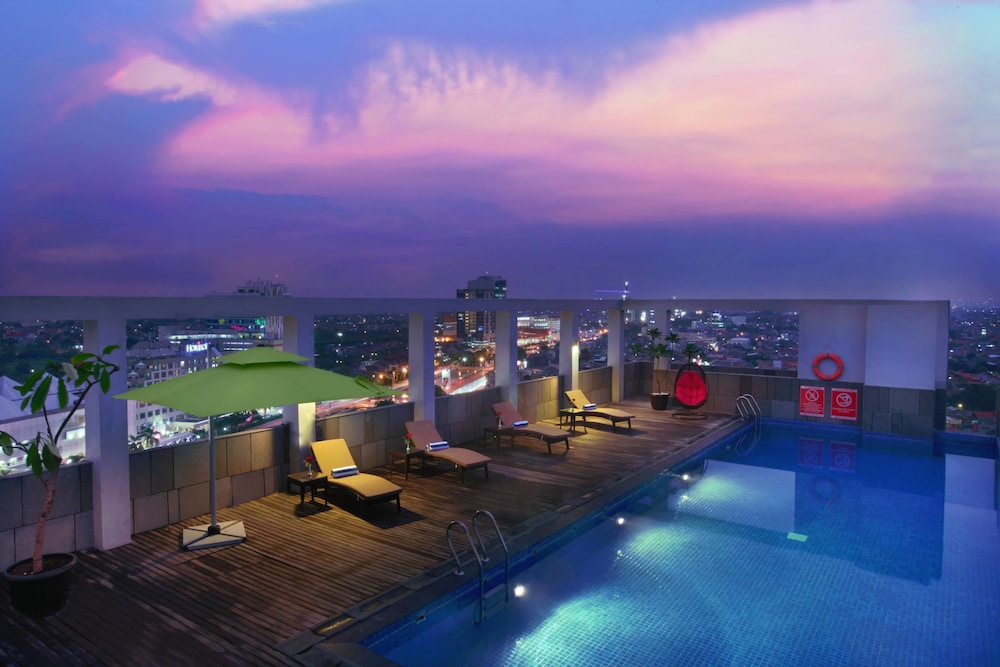 Aston Imperial Bekasi Hotel & Conference Center 51/53