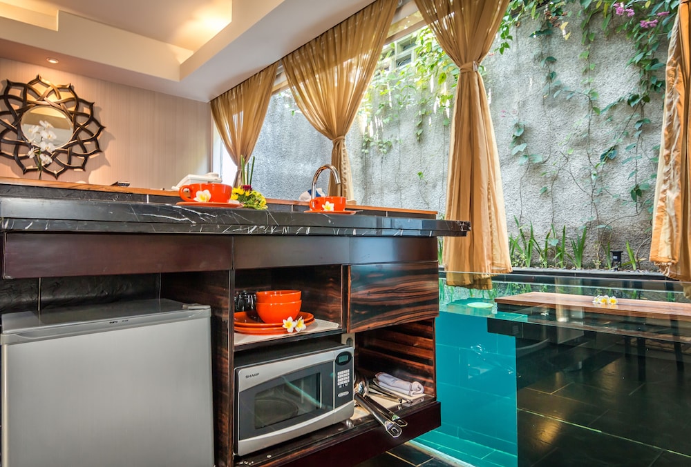 18 Suite Villa Loft Kuta 37/73