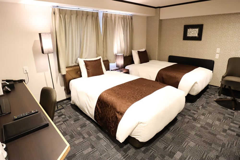 Empire Hotel Osaka 7/13