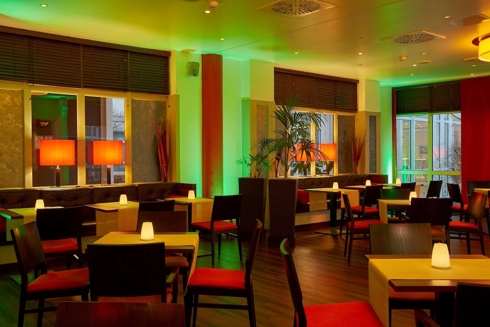 H+ HOTEL LEIPZIG HALLE 36/54
