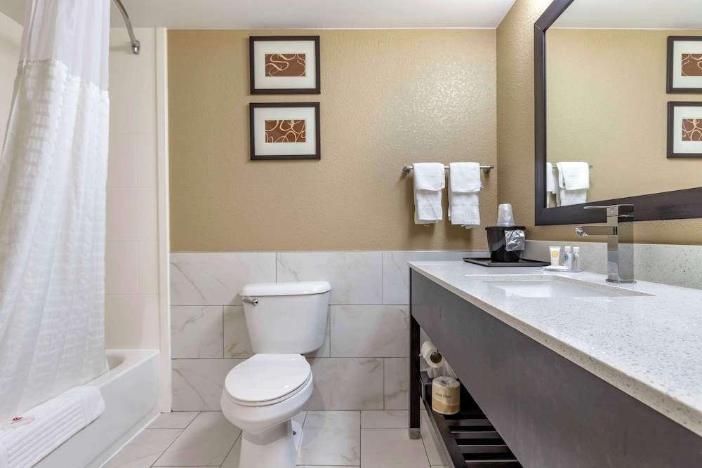 Comfort Inn and Suites Mocksville I-40 40/41