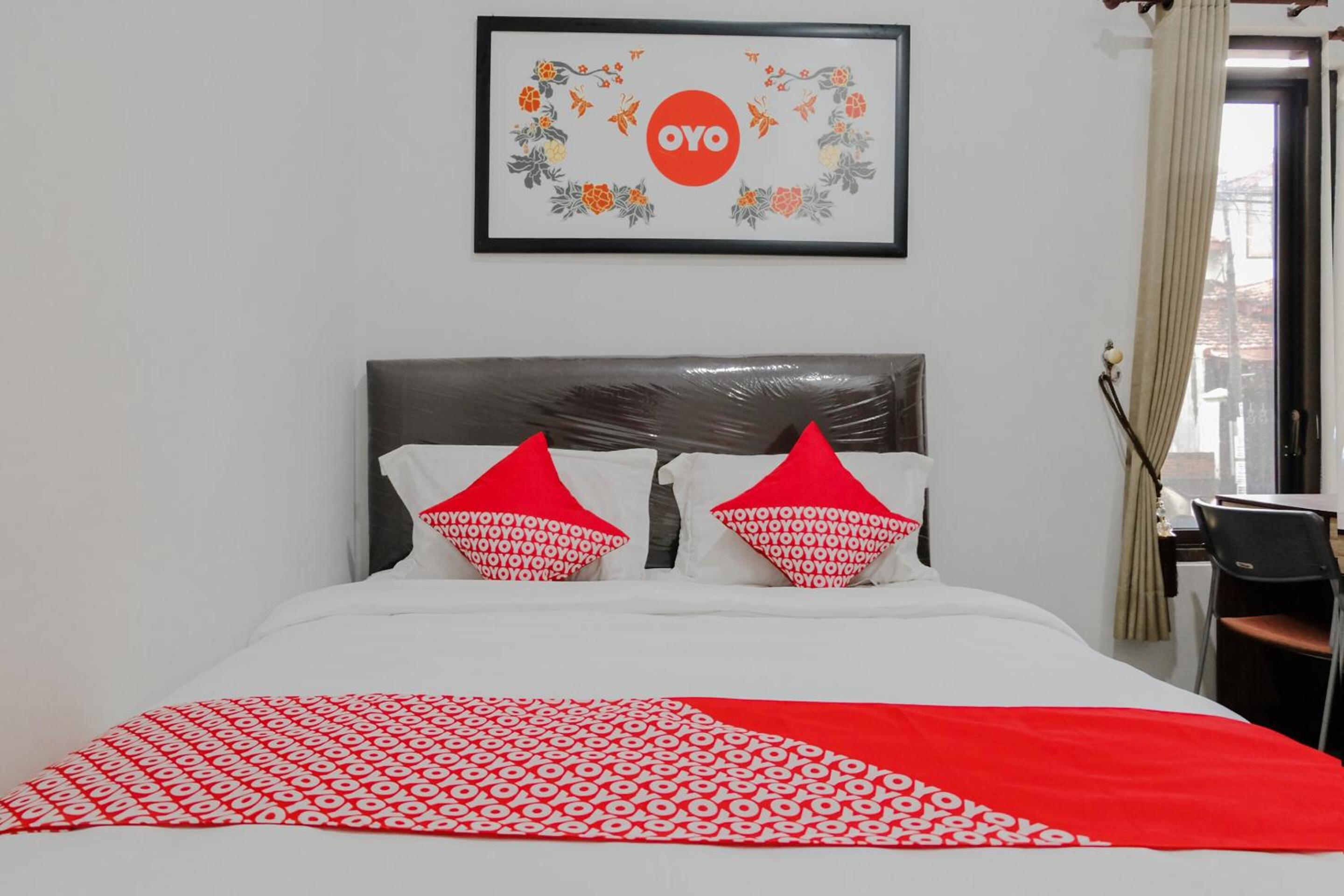 OYO 1038 Embun Pagi Syariah Residence 17/50