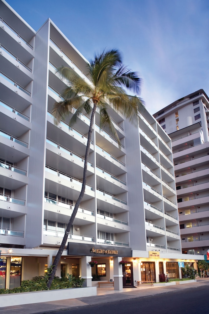 Regency on Beachwalk Waikiki by OUTRIGGER 9/50