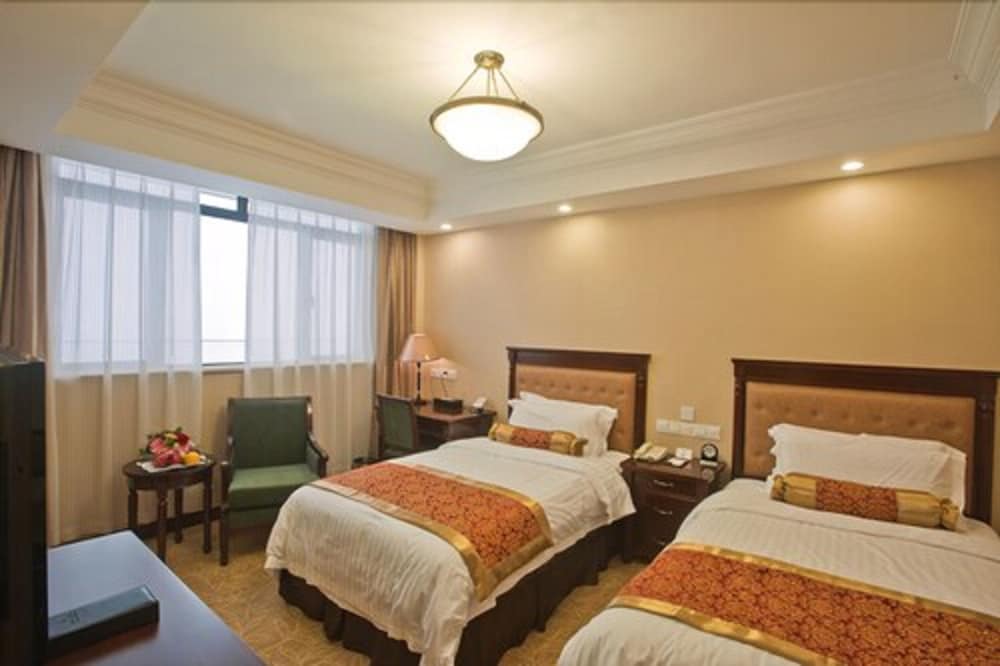 SUPERIOR, TWIN BEDS