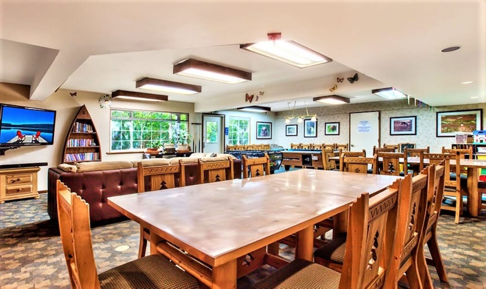 Tahoe Beach Ski Club 51/74