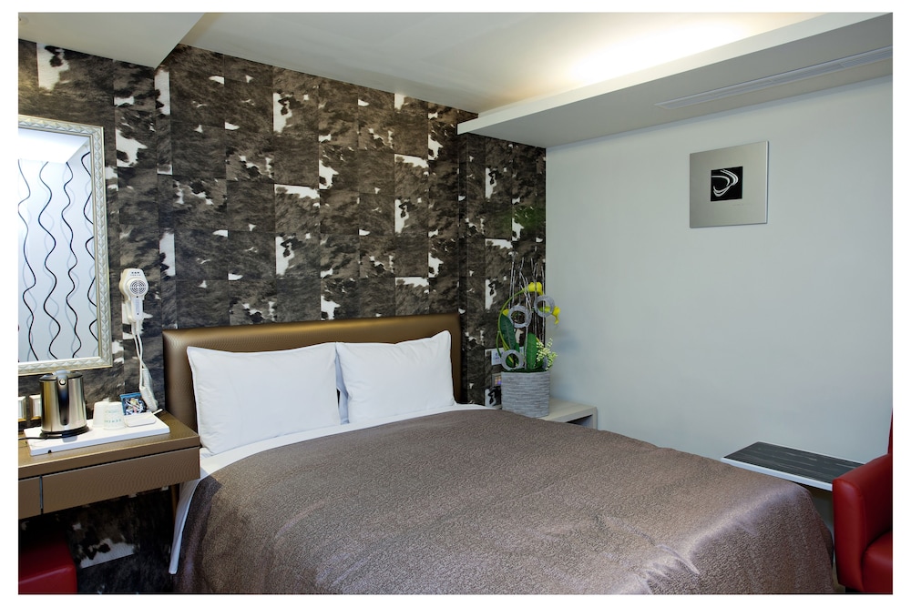 Ai-Lai Fashion Hotel 22/72