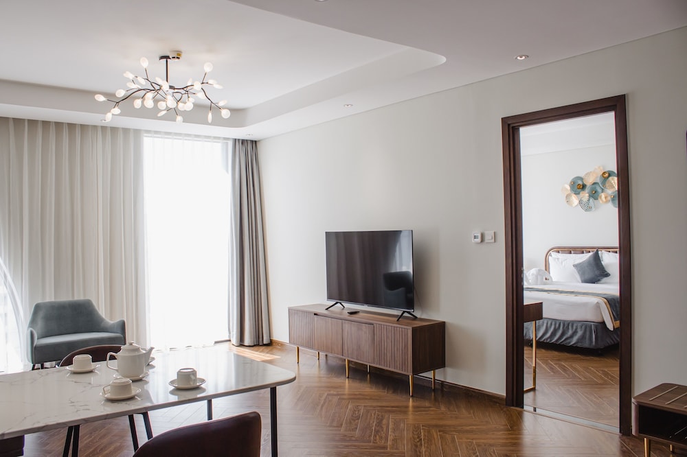 GRAND TOURANE NHA TRANG HOTEL 35/50