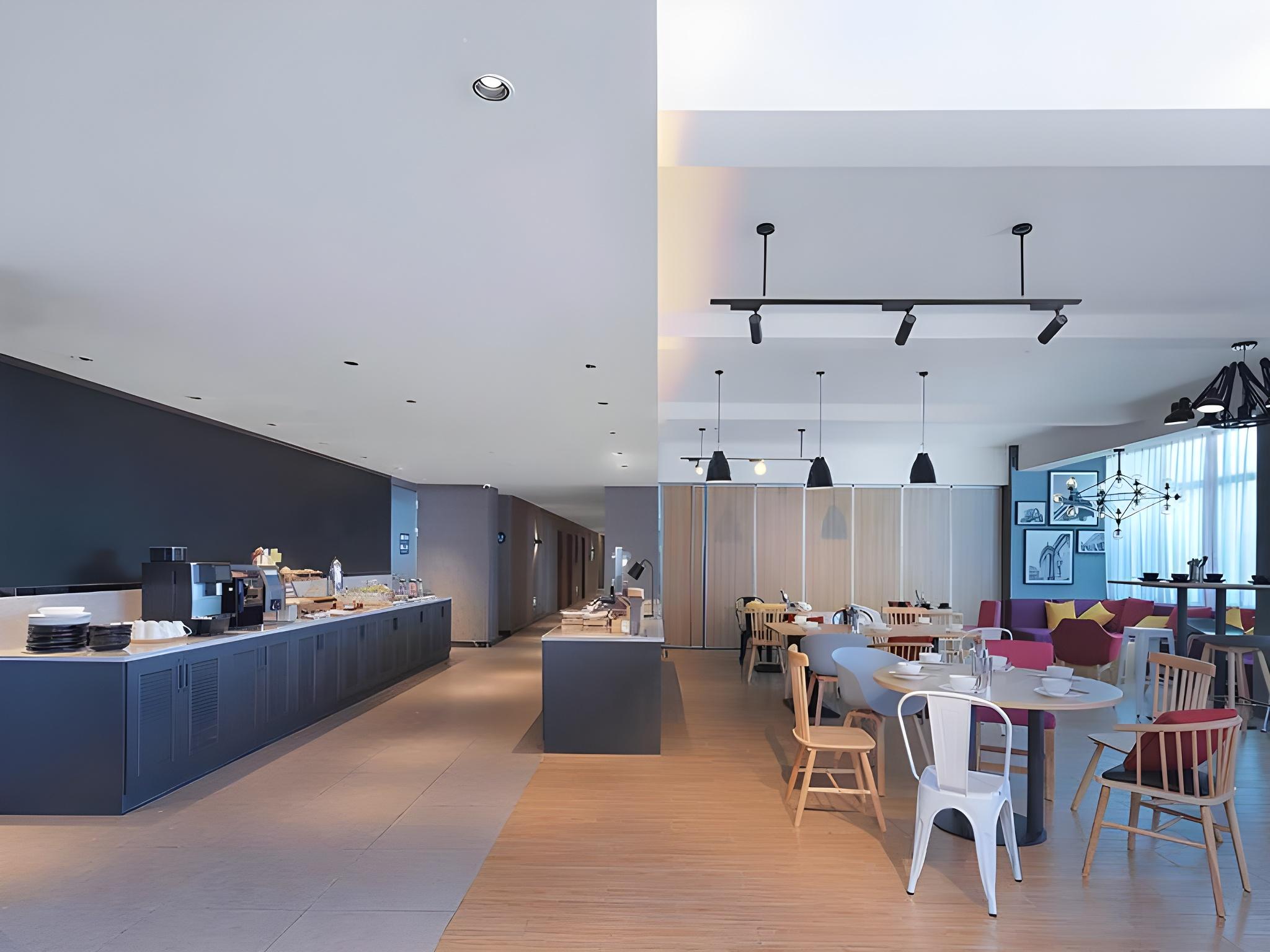 Campanile Hotel Shenzhen Honghuashan Metro Station 21/30
