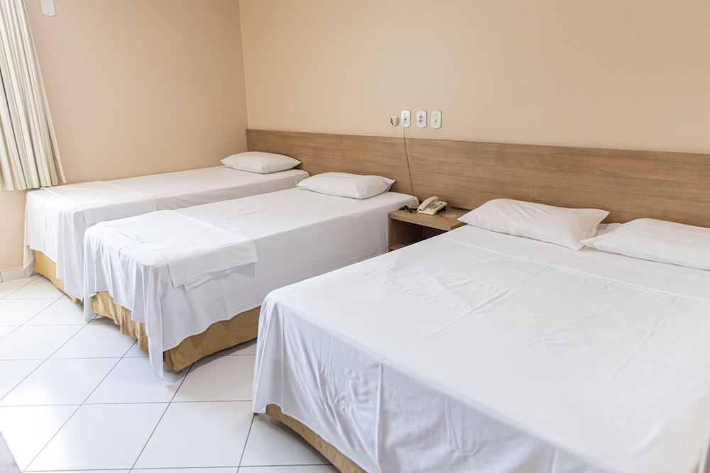 Hotel Guapindaia Praca 13/44