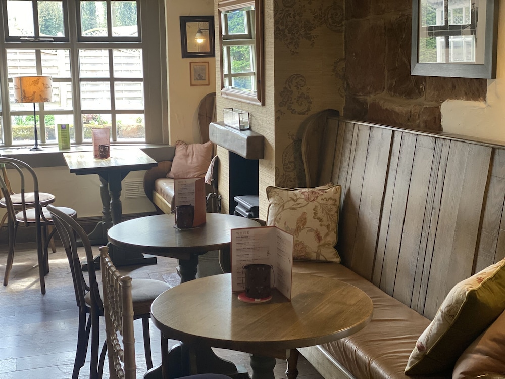 Burlton Inn 39/59