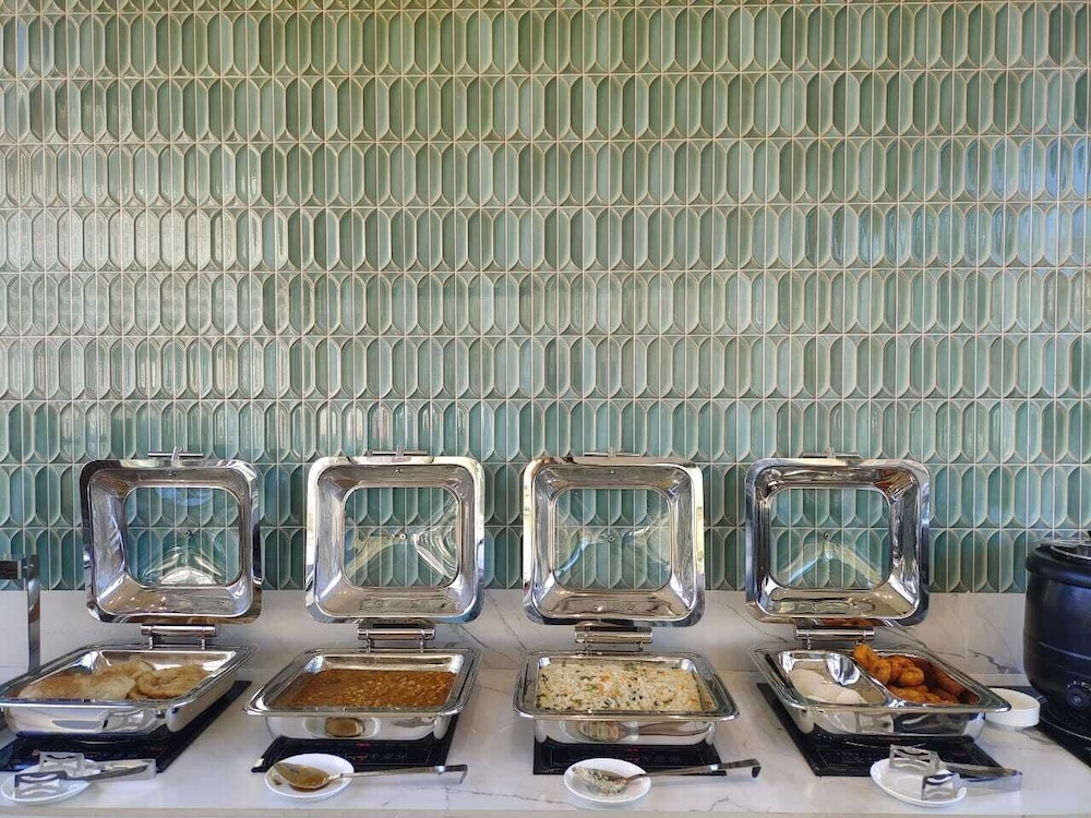Grand Continent Anjuna A Sarovar Portico Affiliate Hotel 52/60