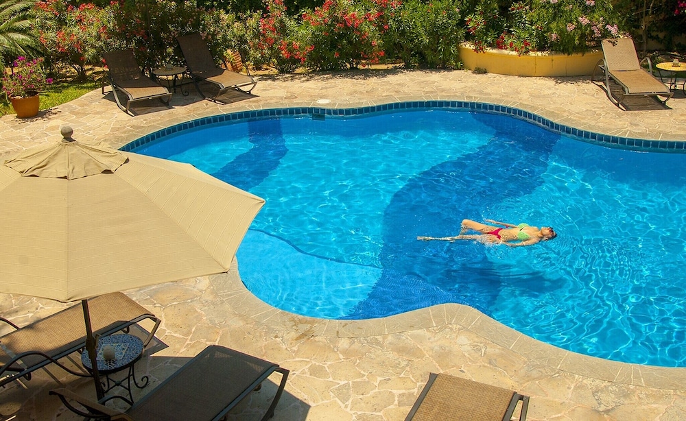 El Encanto Inn Hotel Spa And Suites 38/43