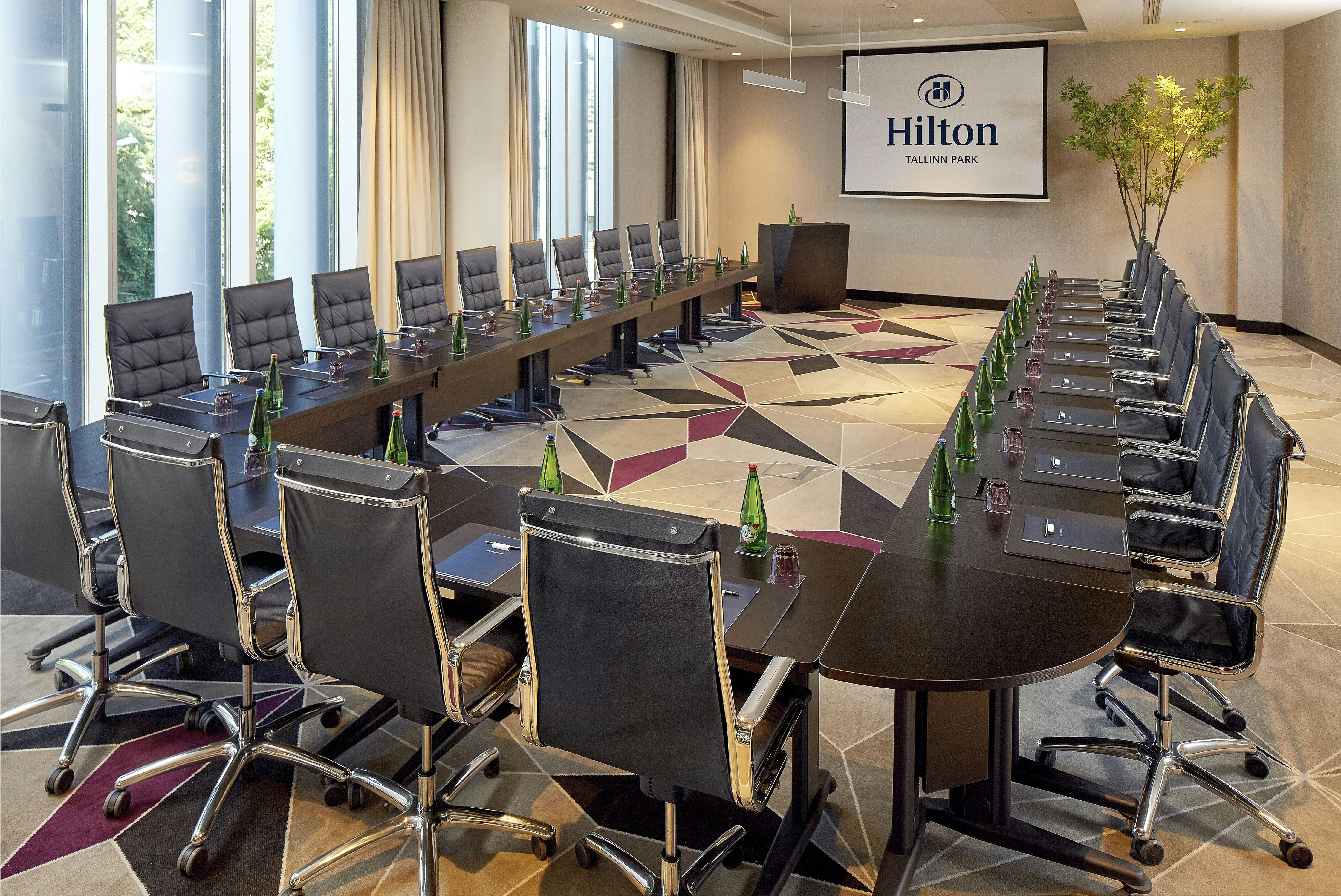 Hilton Tallinn Park 76/85