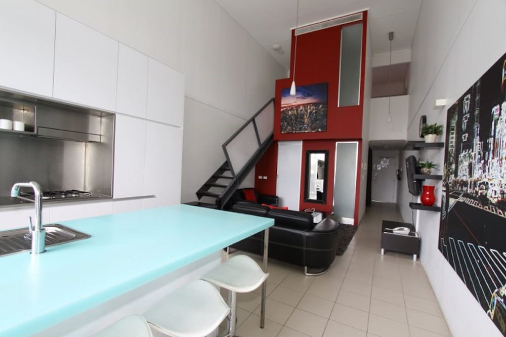 MIRO APARTMENTS 33/71