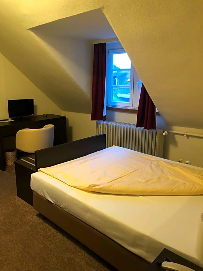 Hotel Vier Jahreszeiten 15/36