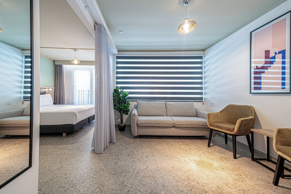 Hotel Scirocco St Julian’s Affiliated by Melia 27/38